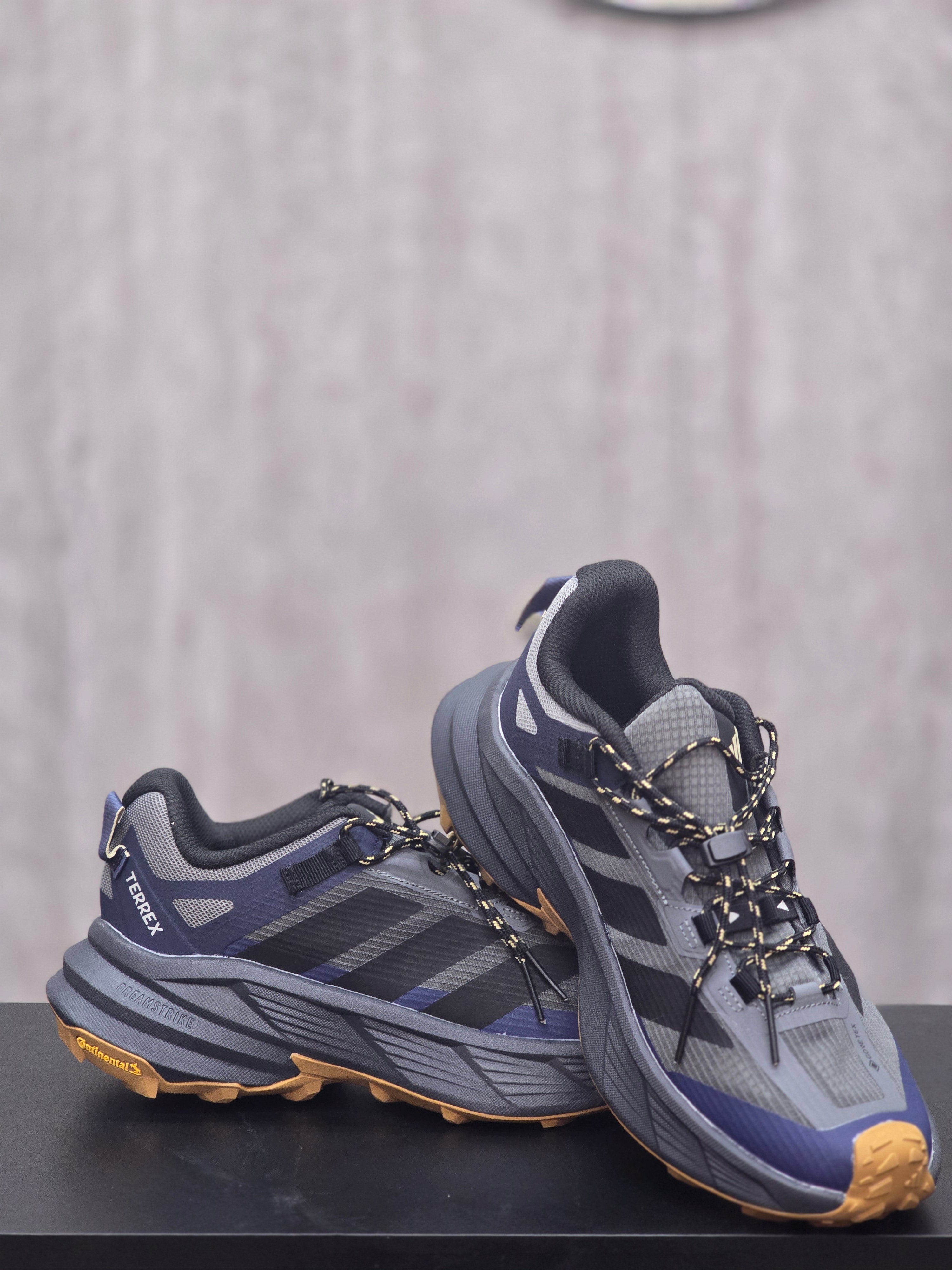 TEREX ADIDAS