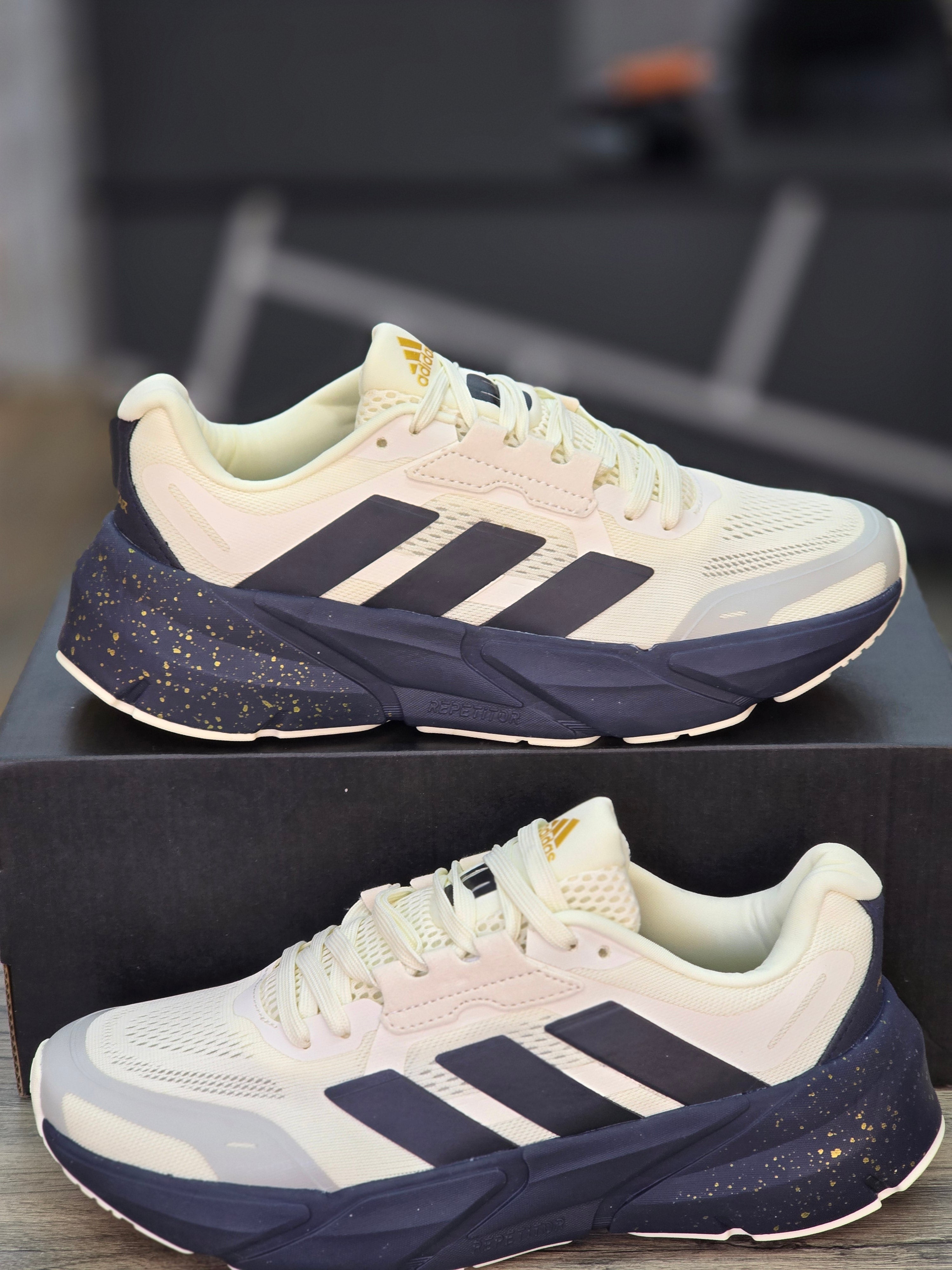 ADISTAR