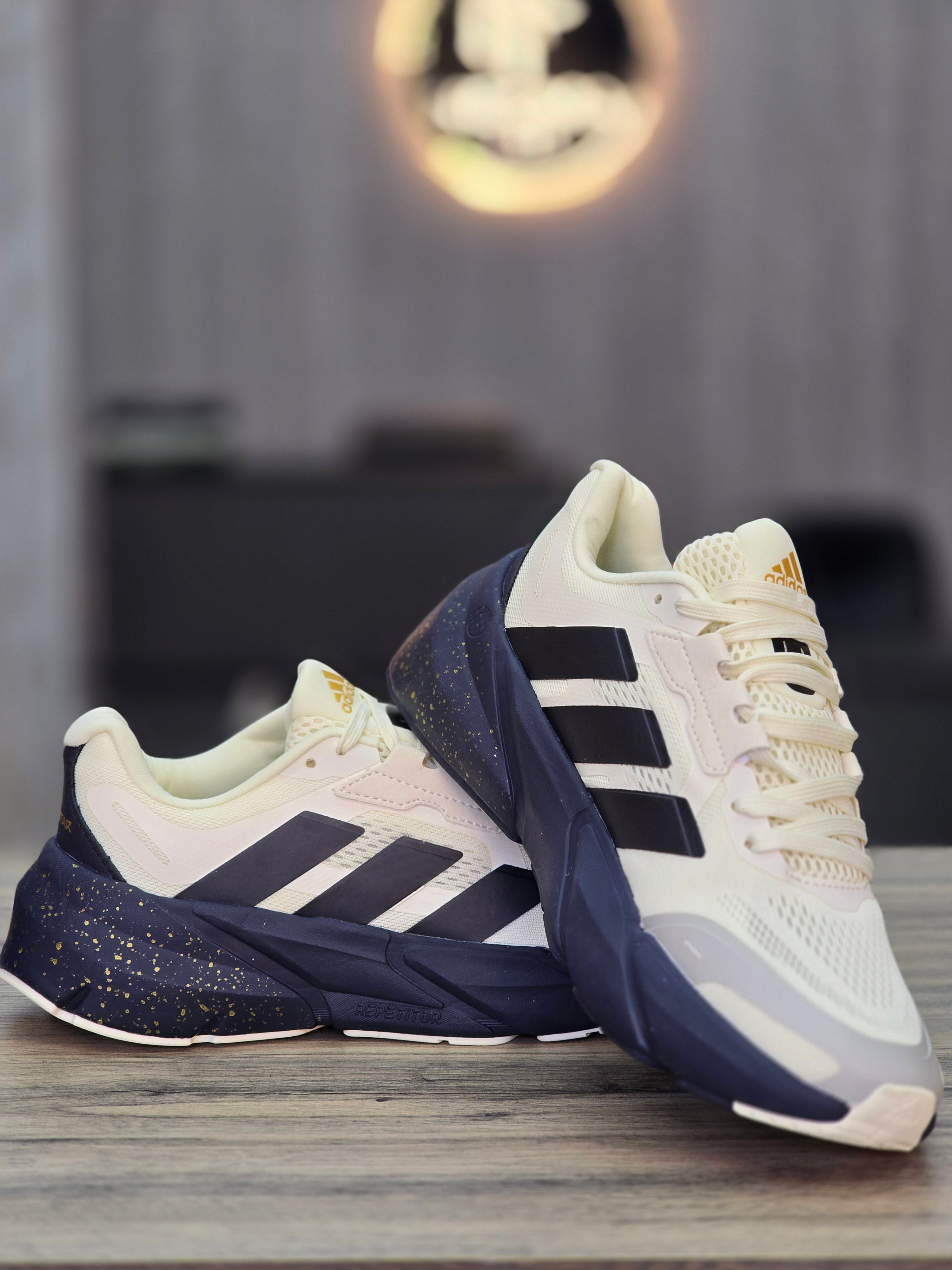 ADISTAR