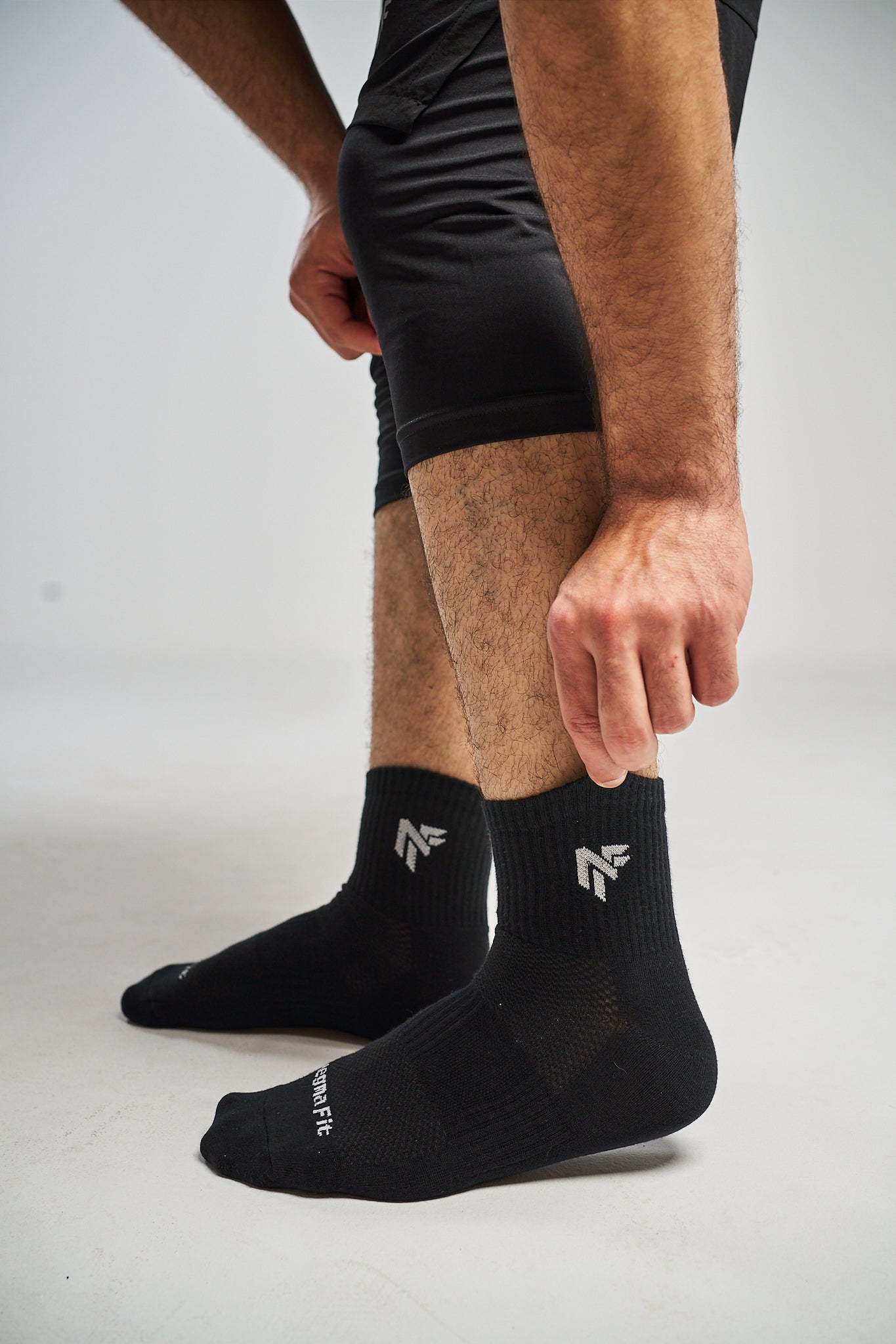 Cotton Sports Crew Socks – Black