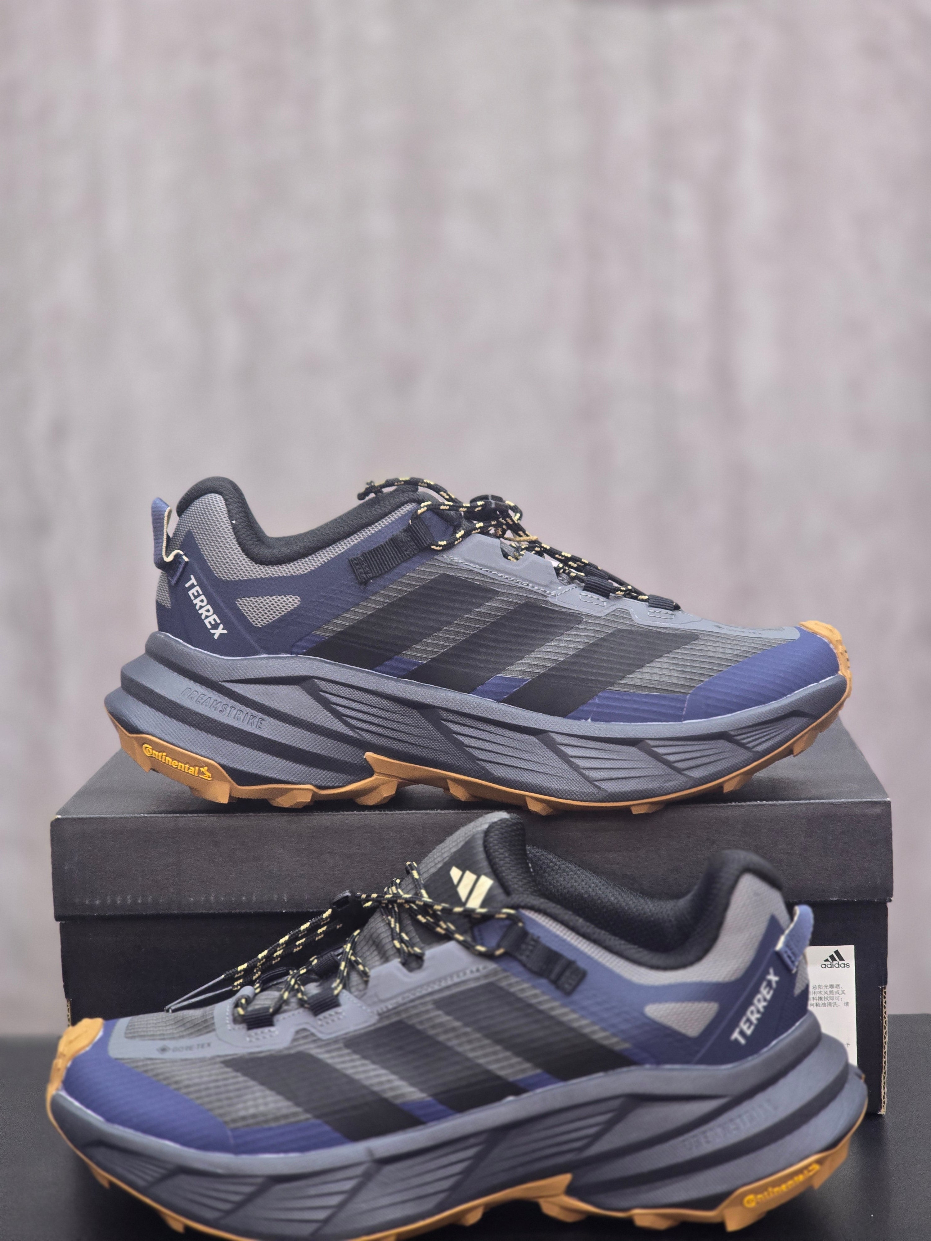 TEREX ADIDAS